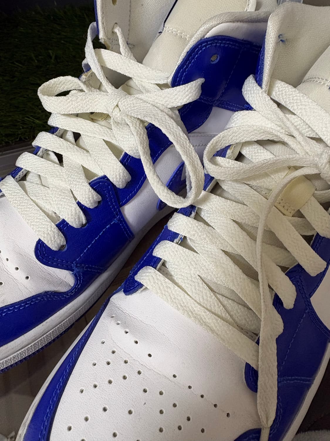 [w275] 나이키 조던 1 미드 화이트 하이퍼 로얄 상품이미지3