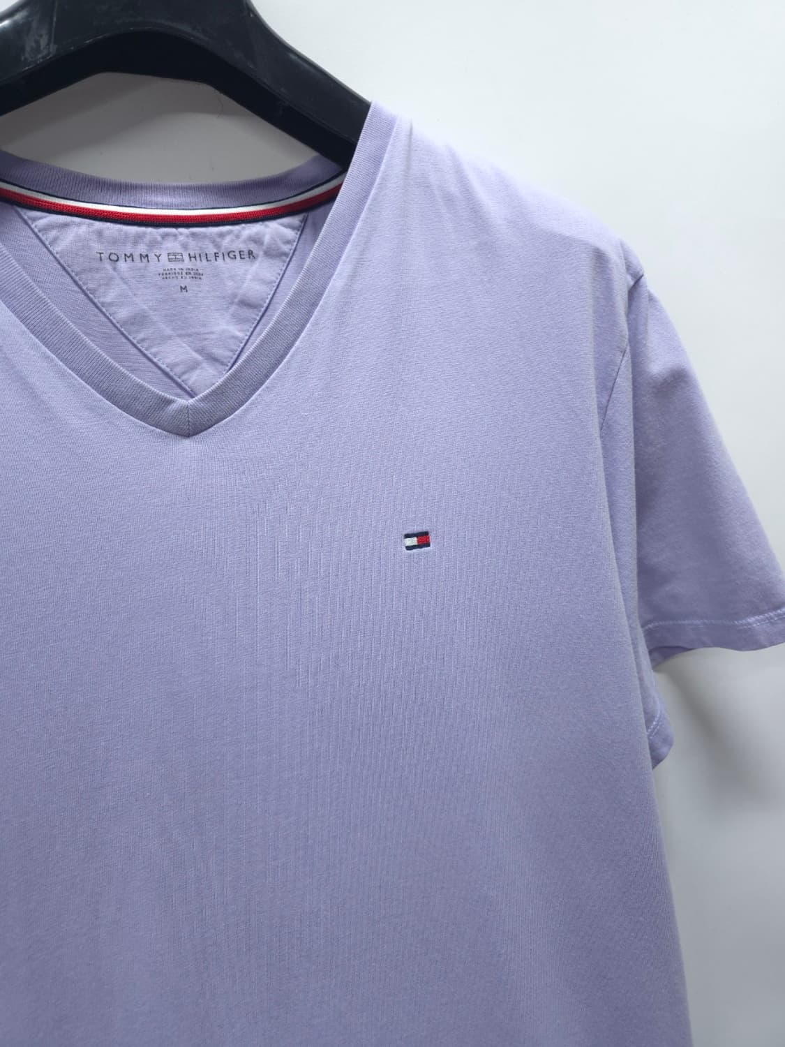 ​타미힐피거 연보라 브이넥 반팔 티셔츠 (M) 상품이미지4