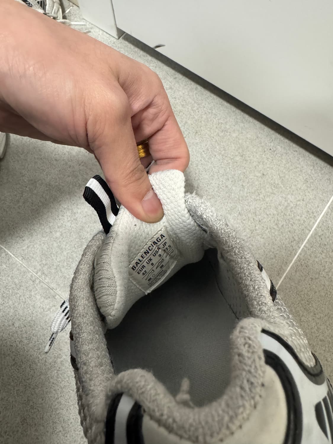 발렌시아가 3xl 화이트블랙 (42)270 상품이미지6