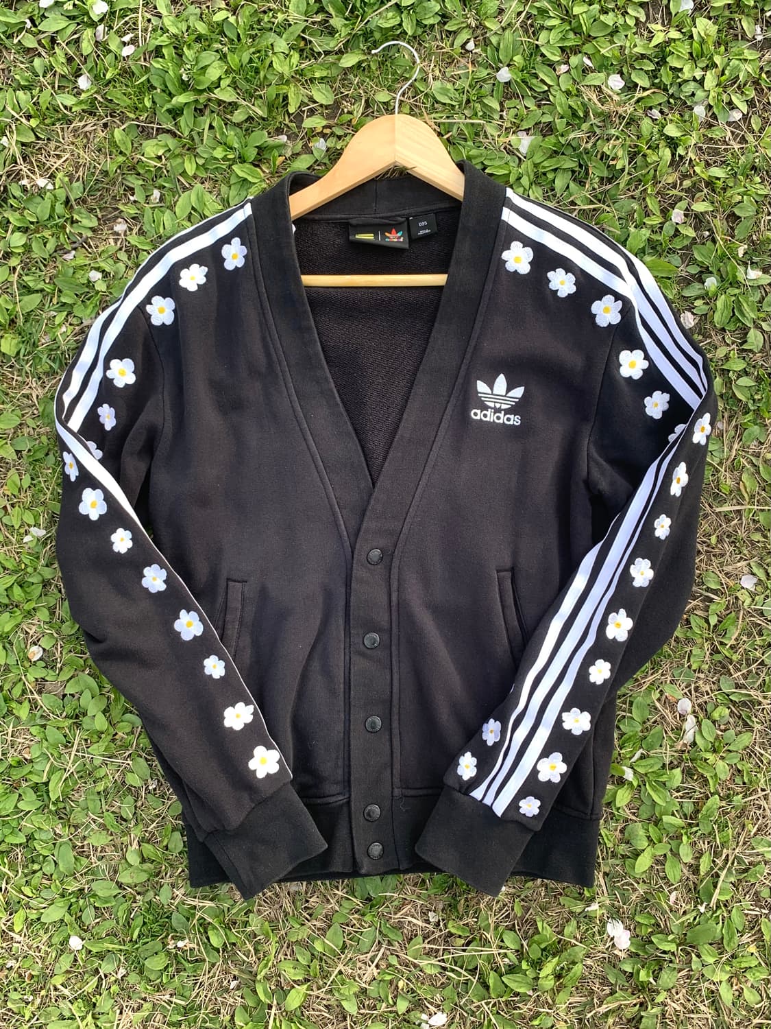 아디다스 x 퍼렐 윌리엄스 삼선 플라워 패턴 가디건 상품이미지1