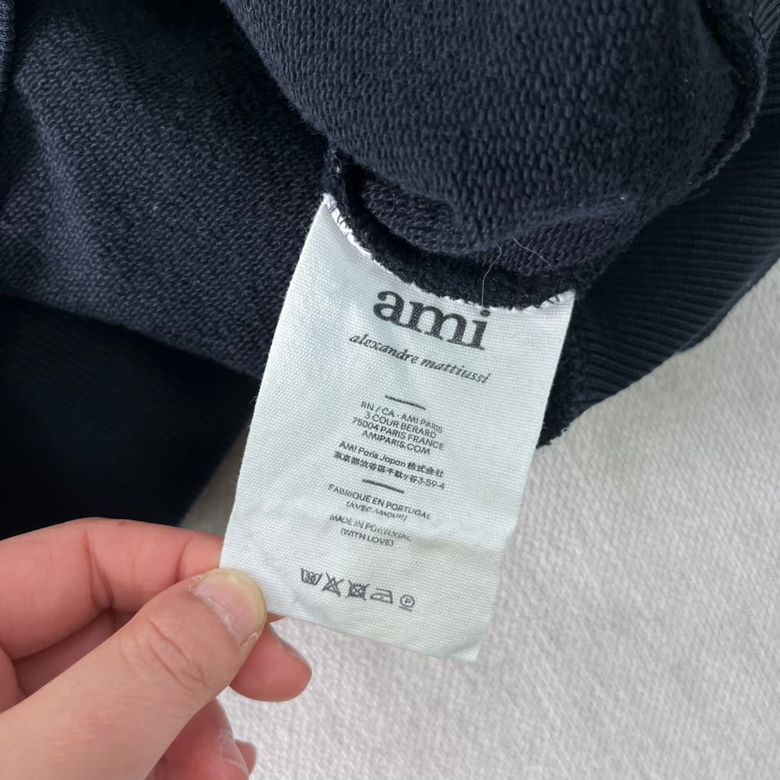 100 아미 22ss 스몰로고 맨투맨 상품이미지7