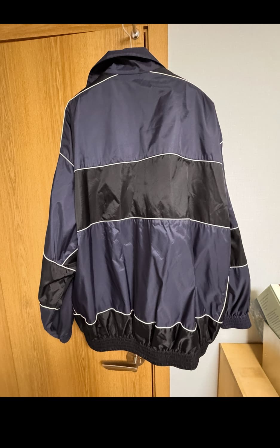 발렌시아가 BB로고 바람막이  상품이미지2