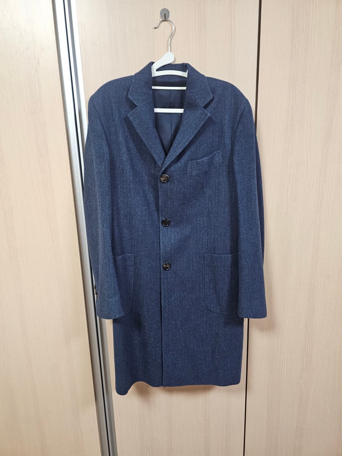 네이비 헤링본 3버튼 울코트 상품이미지1