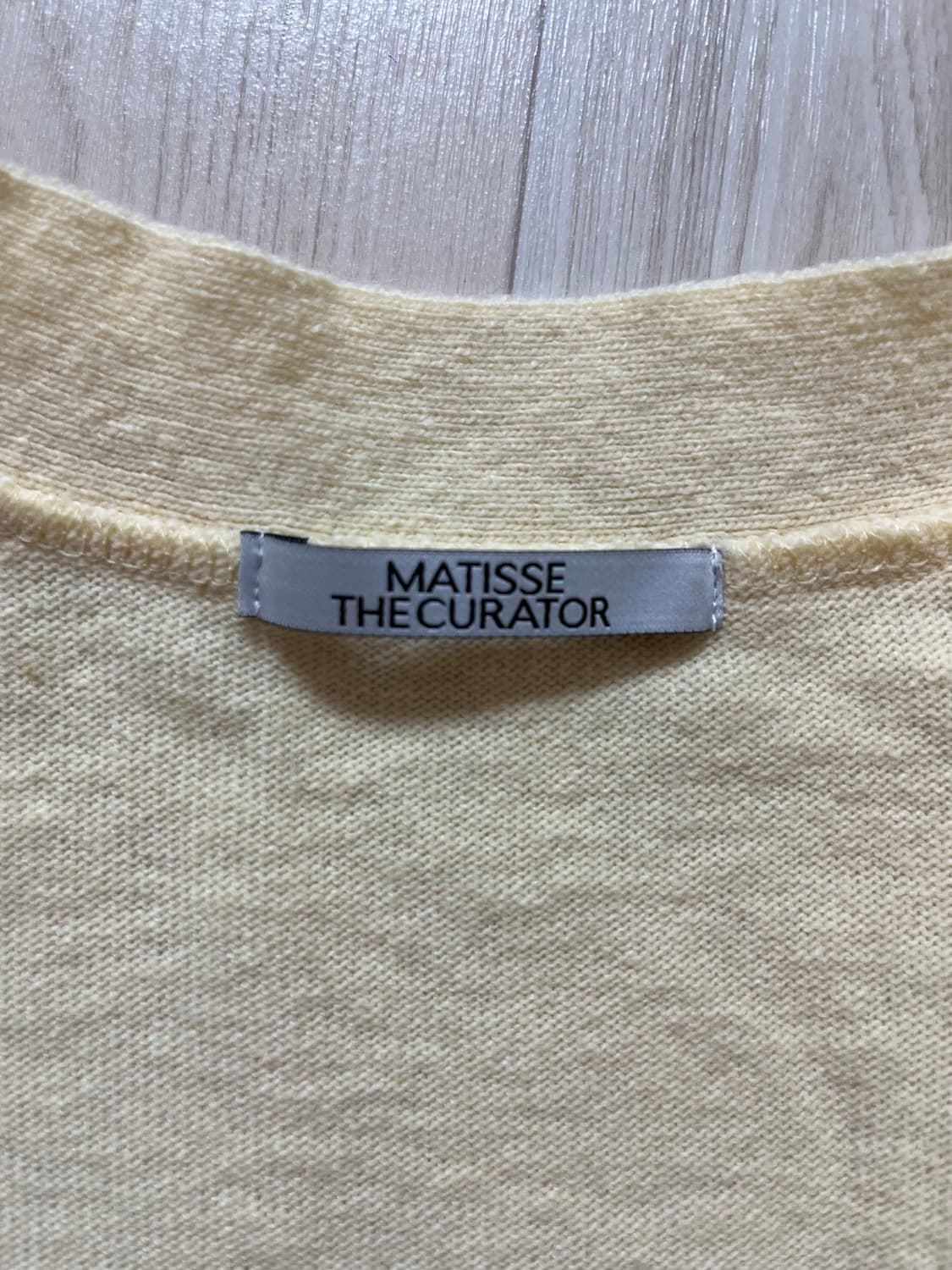 [마티스 더 큐레이터] V넥 가디건 _옐로우 (2 size) 상품이미지9