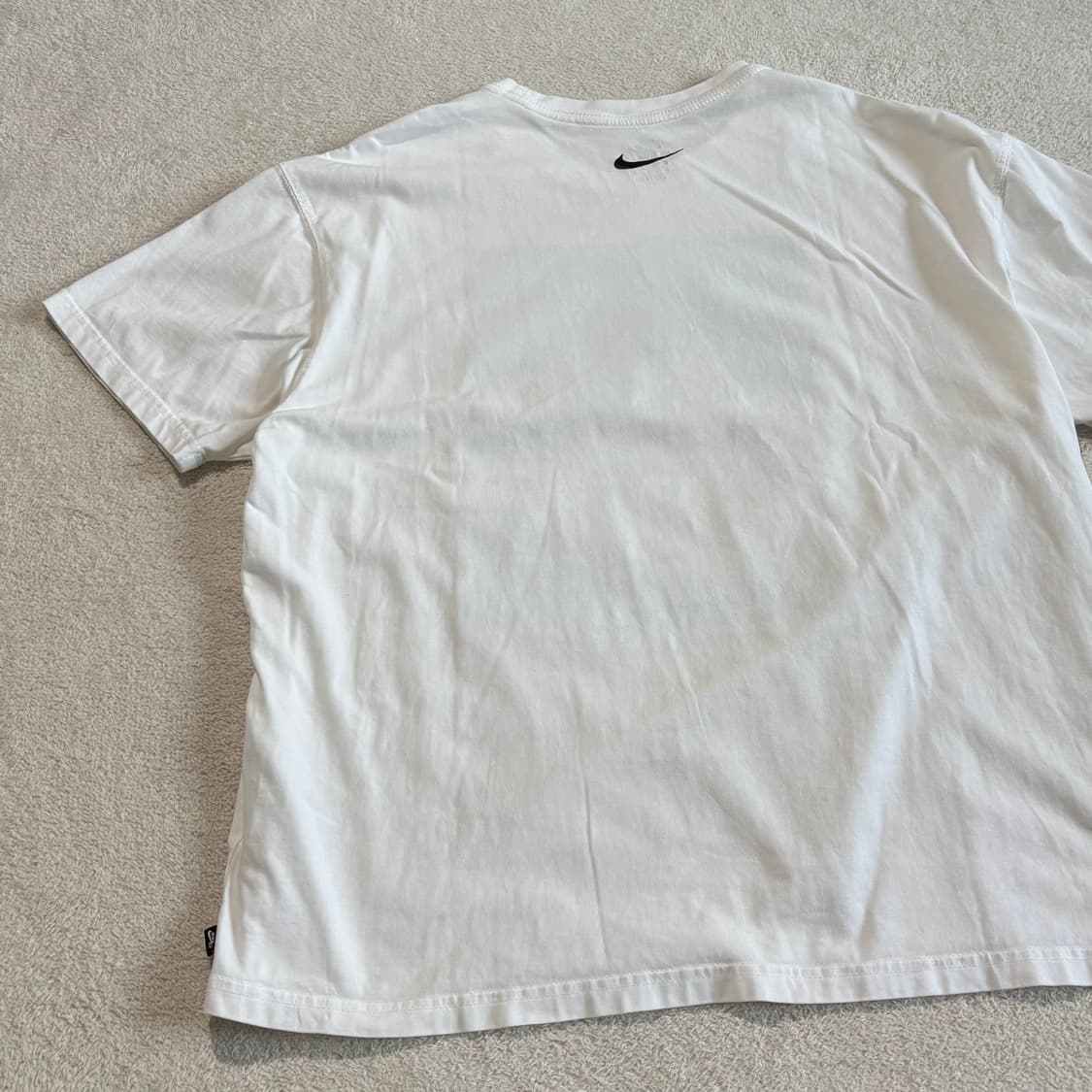 나이키 SB 런드리 티셔츠 화이트 상품이미지4