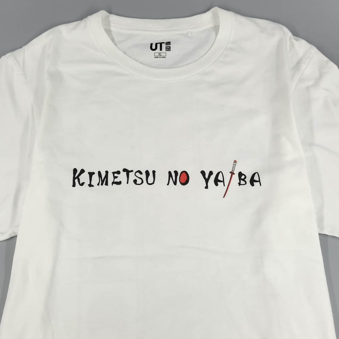 유니클로 귀멸의칼날 반팔 티셔츠 상품이미지2