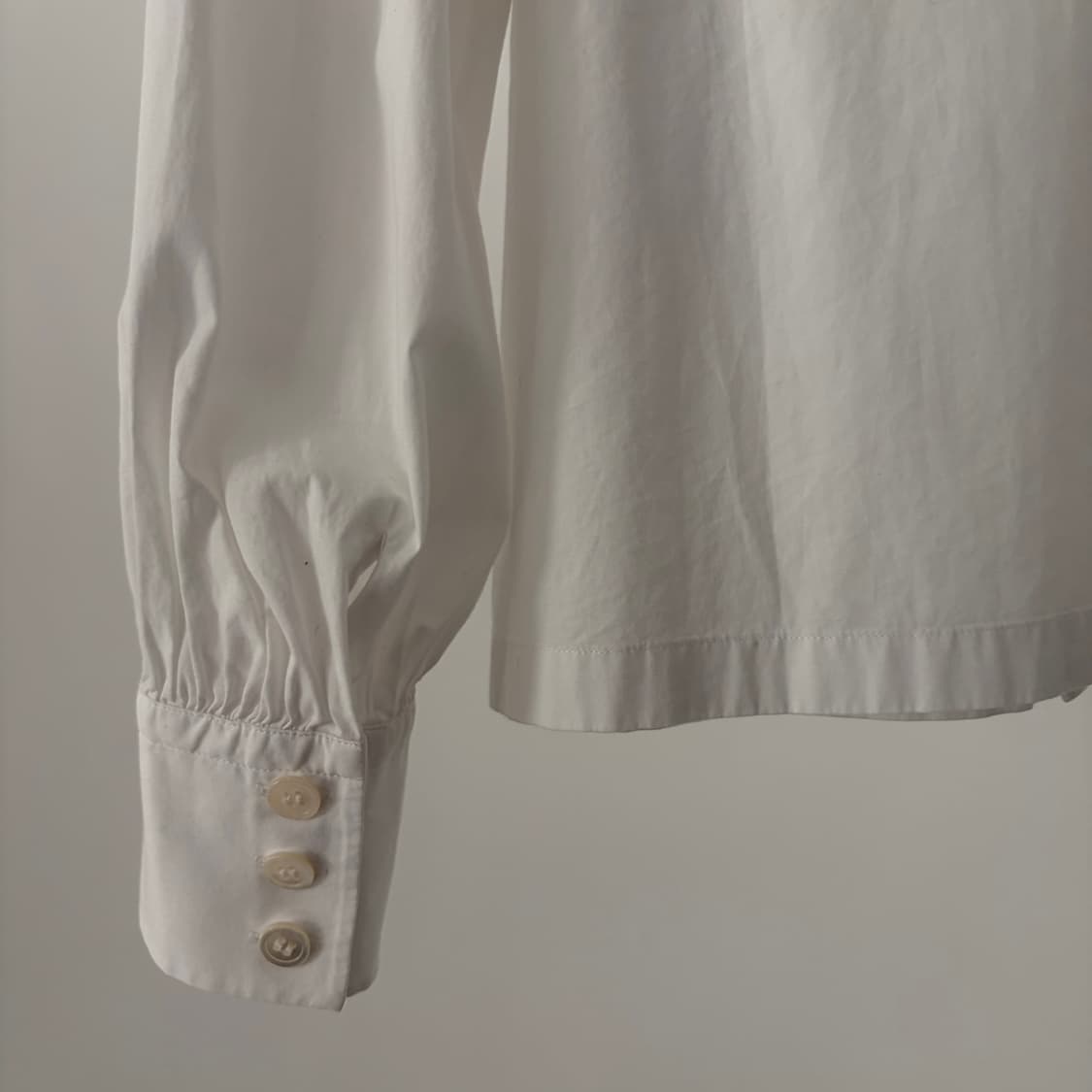 China Collar Shirring Puff Blouse 상품이미지4