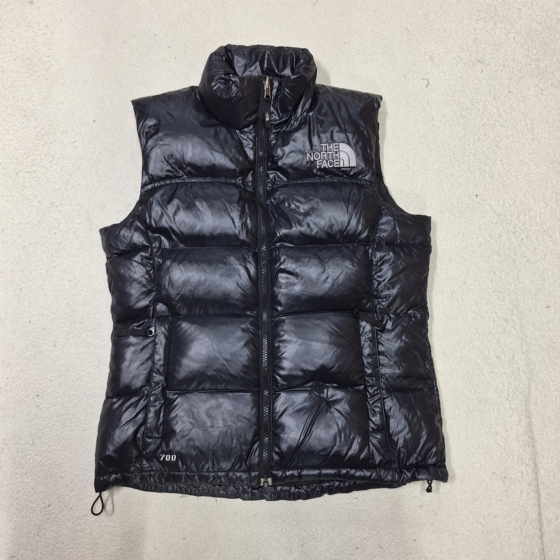 노스페이스  700눕시 유광패딩조끼M 상품이미지3