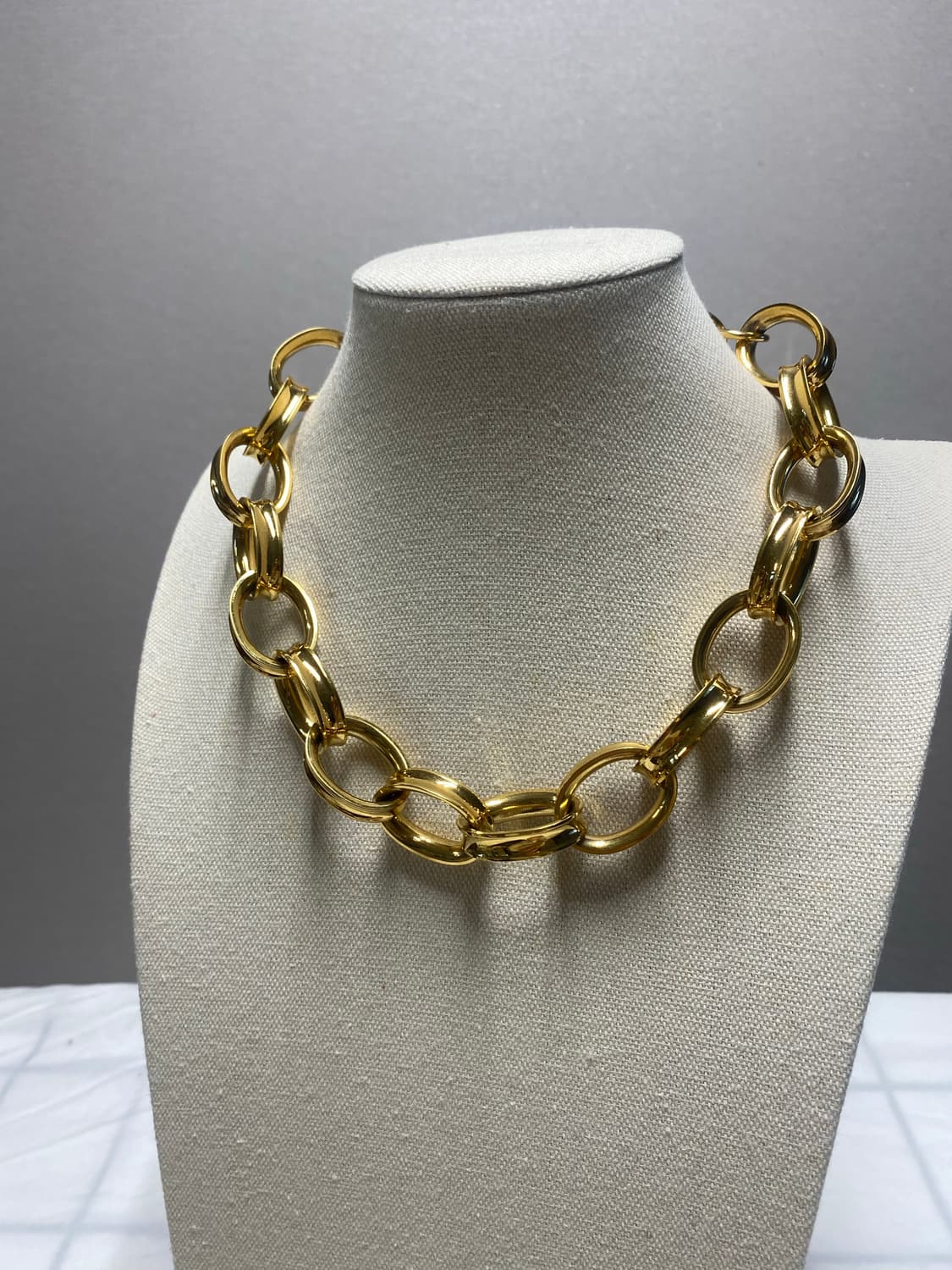 Monet 모네 볼드 금장 체인 목걸이 상품이미지8