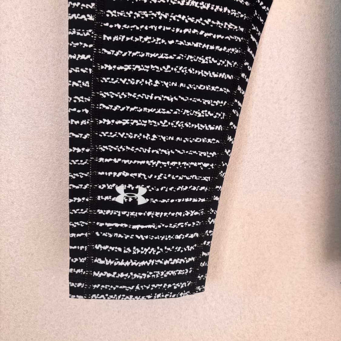 언더아머 여성 S 스포츠 레깅스 트레이닝 필라테스  상품이미지3