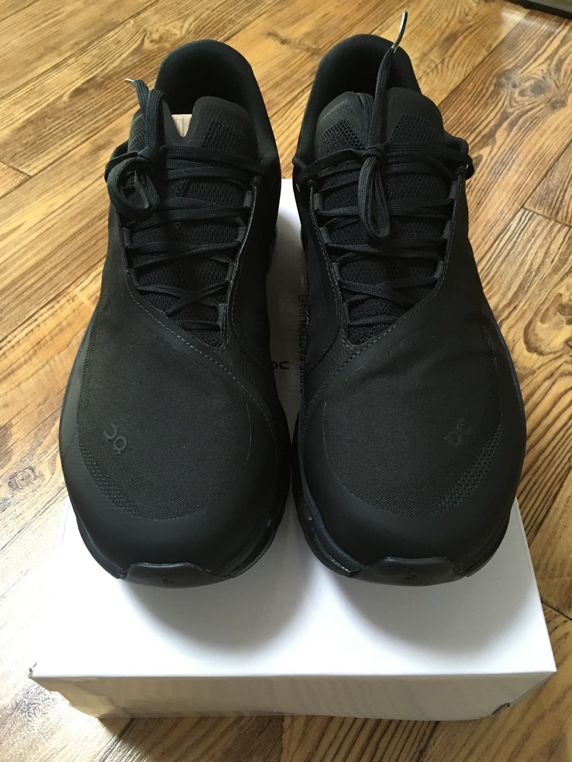 온러닝 파프 클라우드몬스터2 블랙 판매합니다  상품이미지2