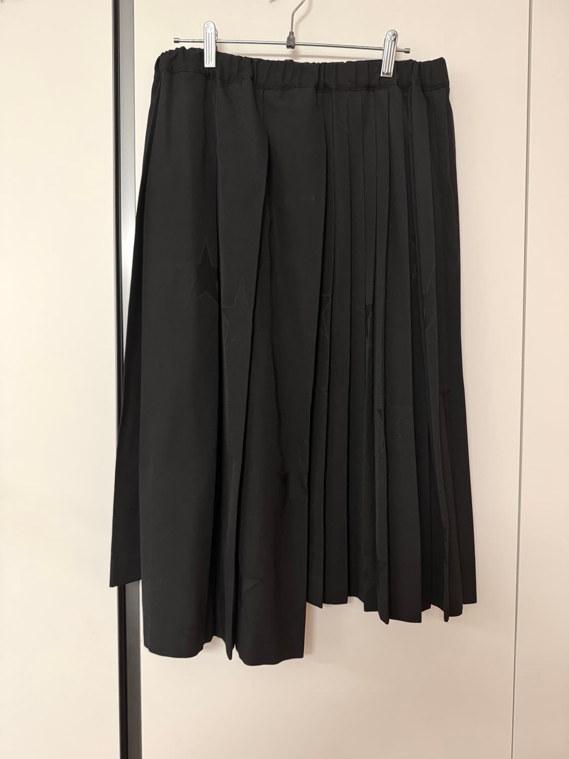 Comme des garcons 별 패턴 언발 플리츠스커트 상품이미지1