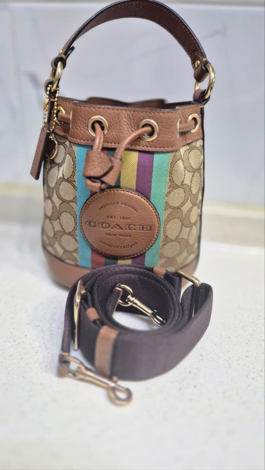 코치 시그니처 미니 버킷백  상품이미지1