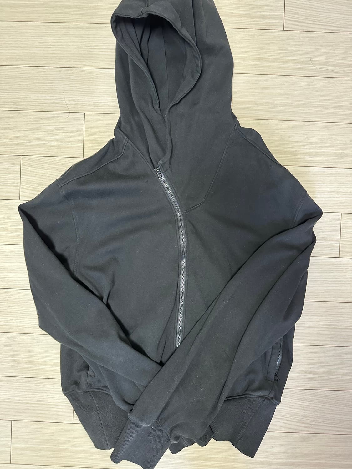 MENS GARMENT DYED CURVED HOODED ZIP JACK 상품이미지2