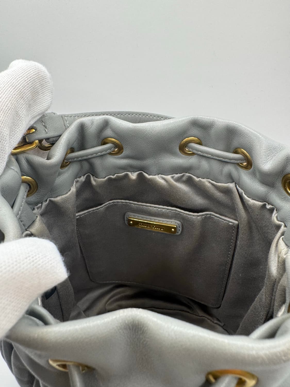 👉 정품 미우미우 마테라쎄 버킷백 💚 꾸안꾸로 딱 예쁜 가방 상품이미지5