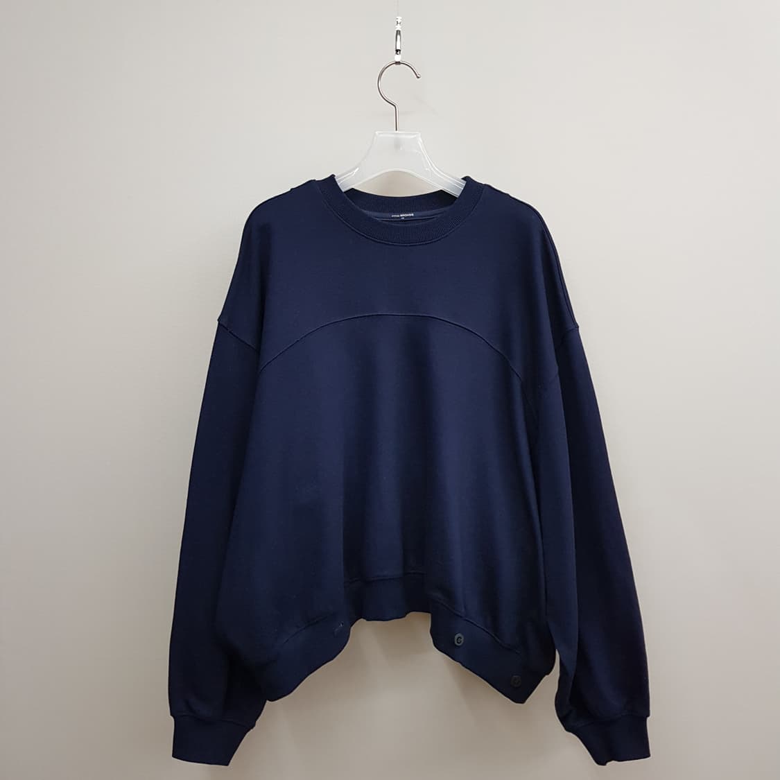 한섬 시스템 2021 버튼 디테일 오버핏 맨투맨 F사이즈 상품이미지7