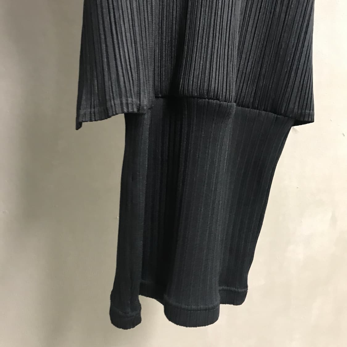이세이 미야케 플리츠 플리즈 원피스 블랙 3(W) 상품이미지4