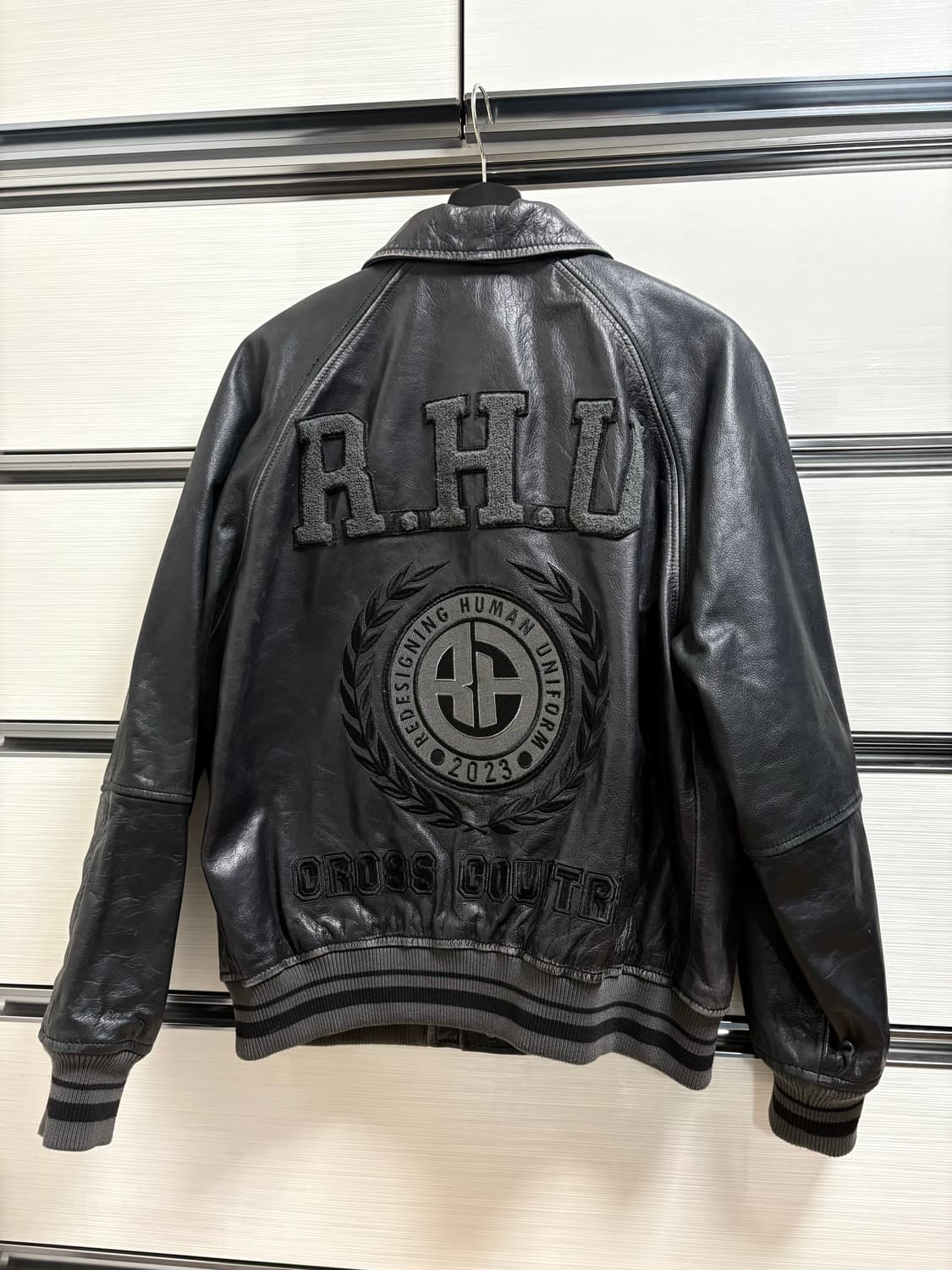 rhude X zara 버팔로 소가죽 바시티 자켓 rhuigi 루이지 상품이미지2