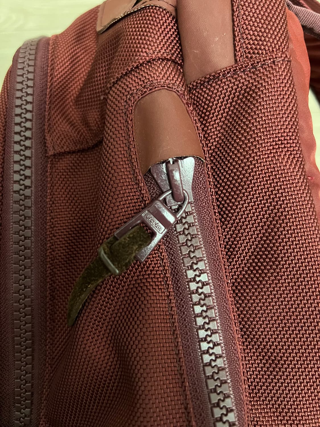 비즈빔 발리스틱 버건디 백팩 20L 상품이미지5