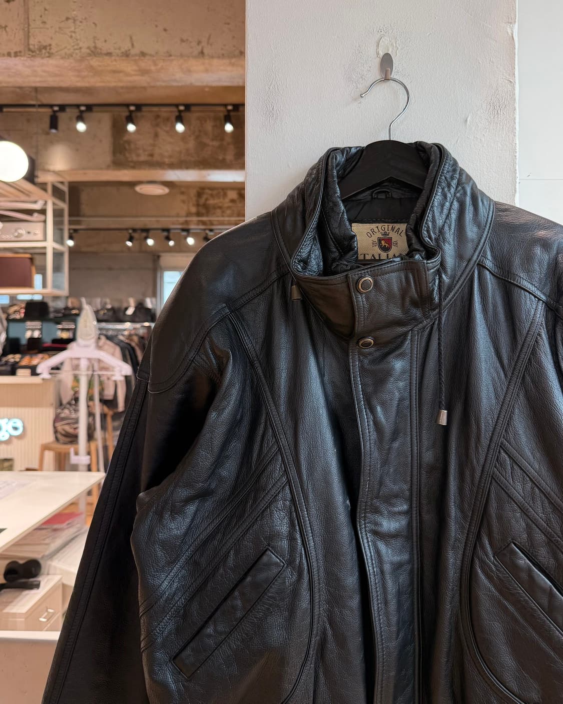 italiana 블랙 카우하이드 레더 자켓  상품이미지4
