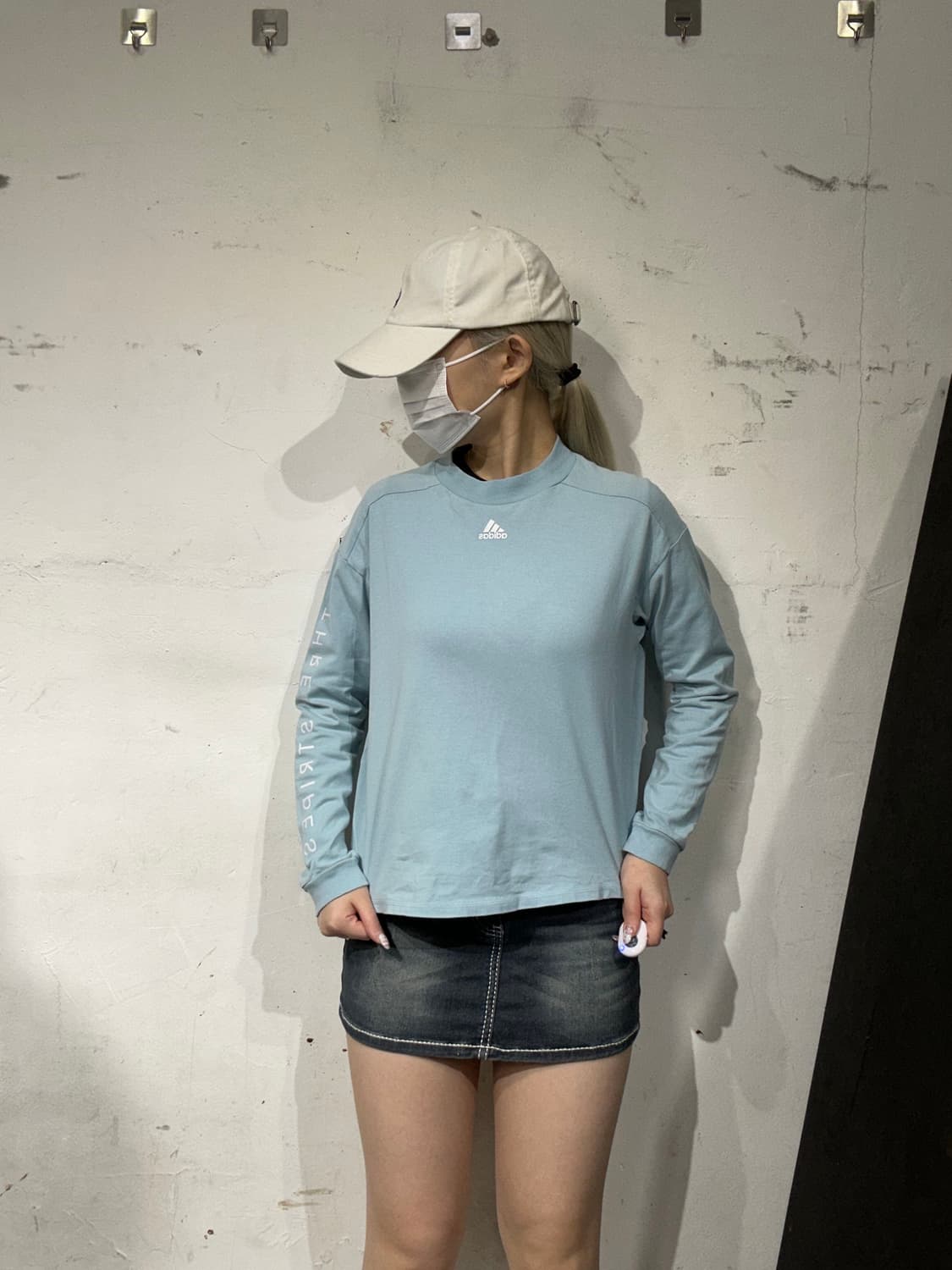 아디다스 크롭 소라색 맨투맨 롱슬리브 S 상품이미지2