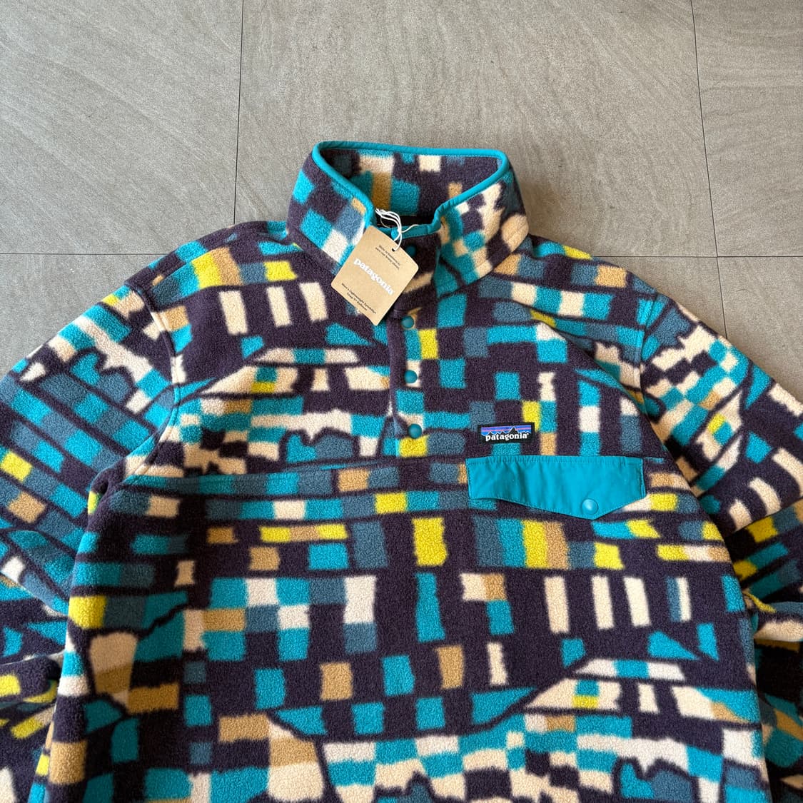 파타고니아 정품 라이트 웨이트 신칠라 스냅티  상품이미지3