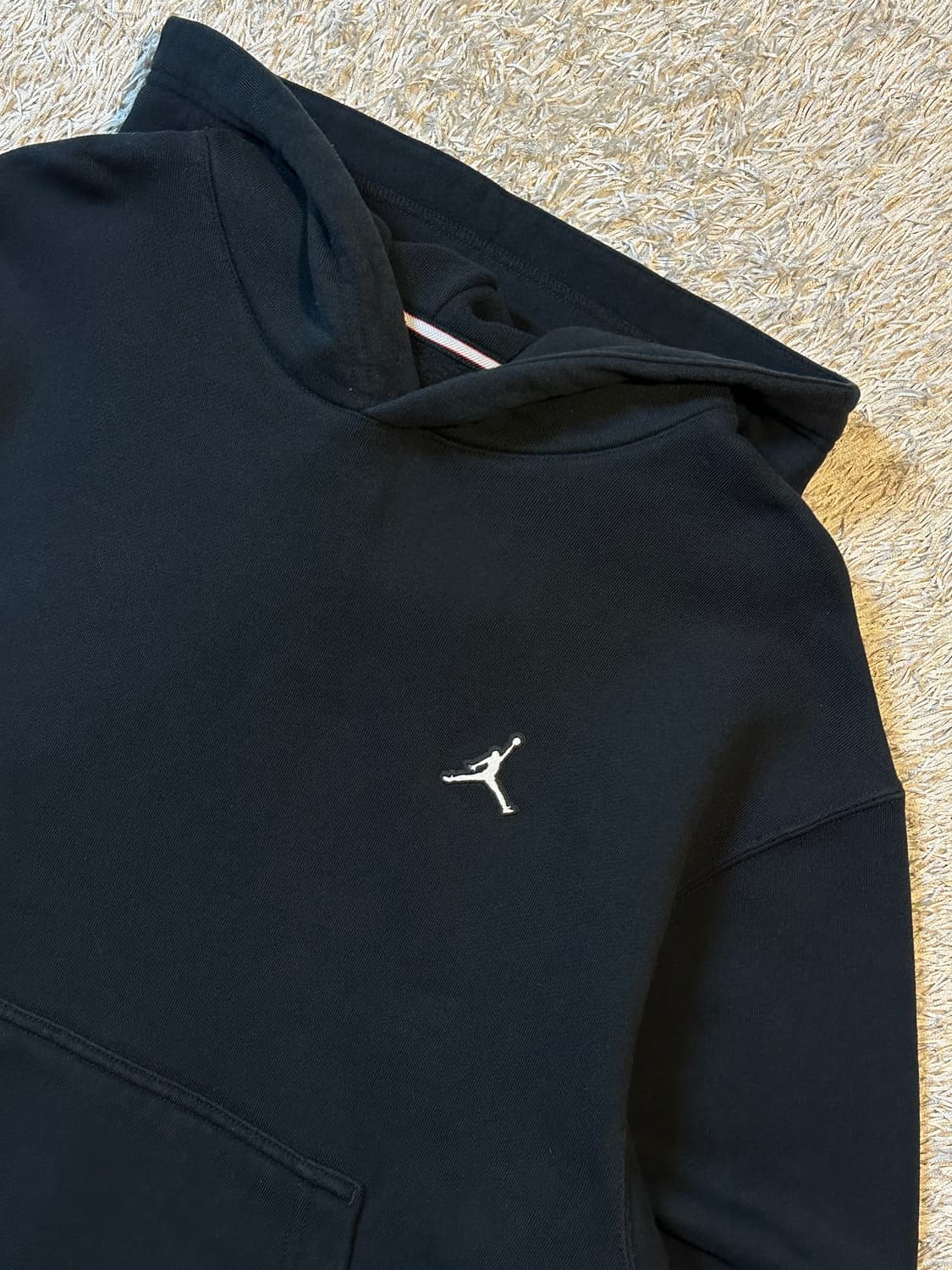 나이키 조던 AIR JORDAN 에센셜 플리스 풀오버 후드티 블랙 상품이미지2