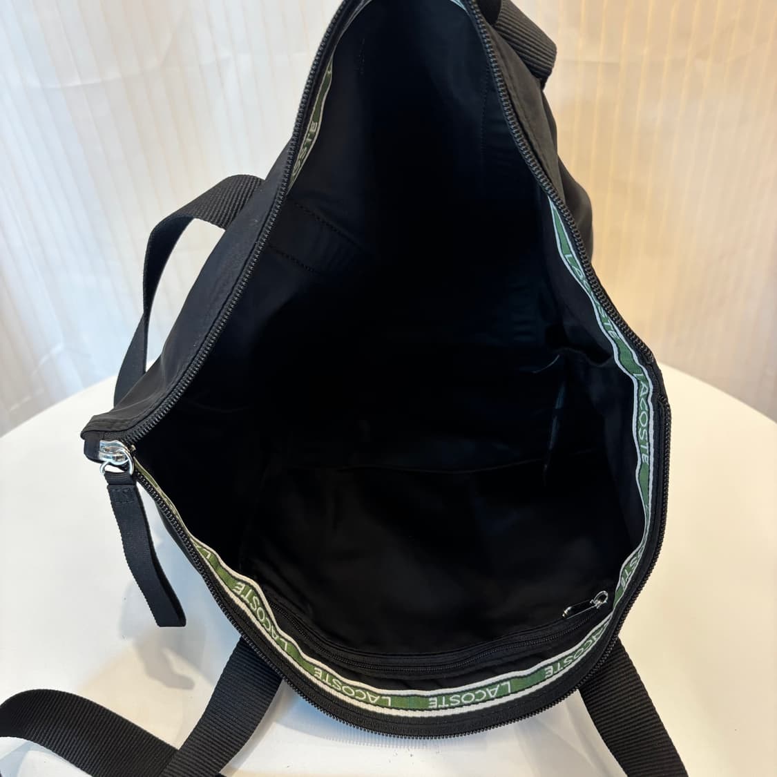 정품 라코스테 PVC 숄더백     상품이미지7