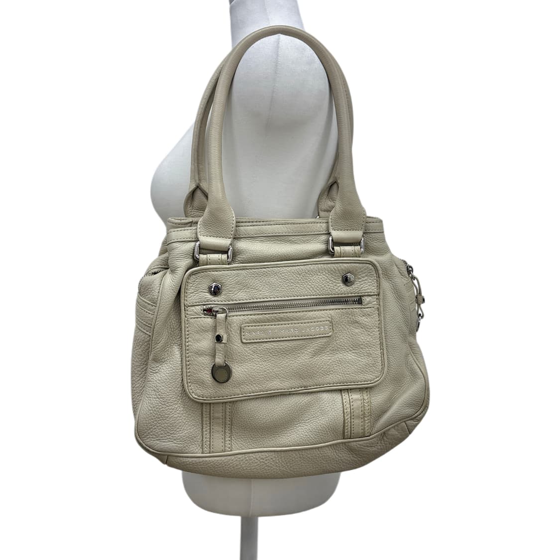 Marc by marc jacobs 카우 레더 숄더백 상품이미지1