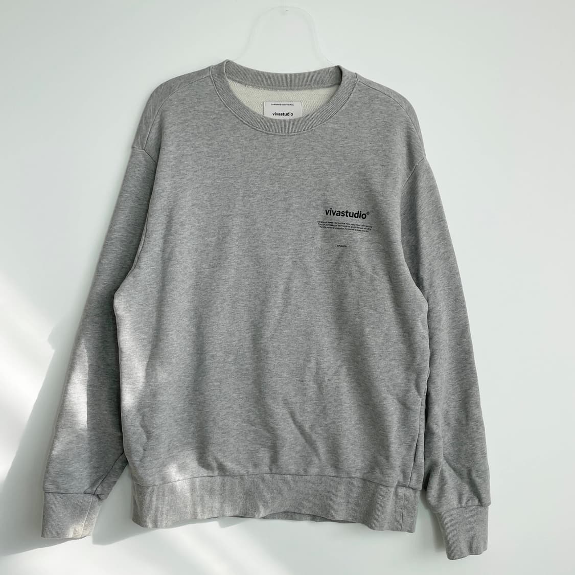 C1 비바스튜디오 로케이션 크루넥 맨투맨 L사이즈 상품이미지1