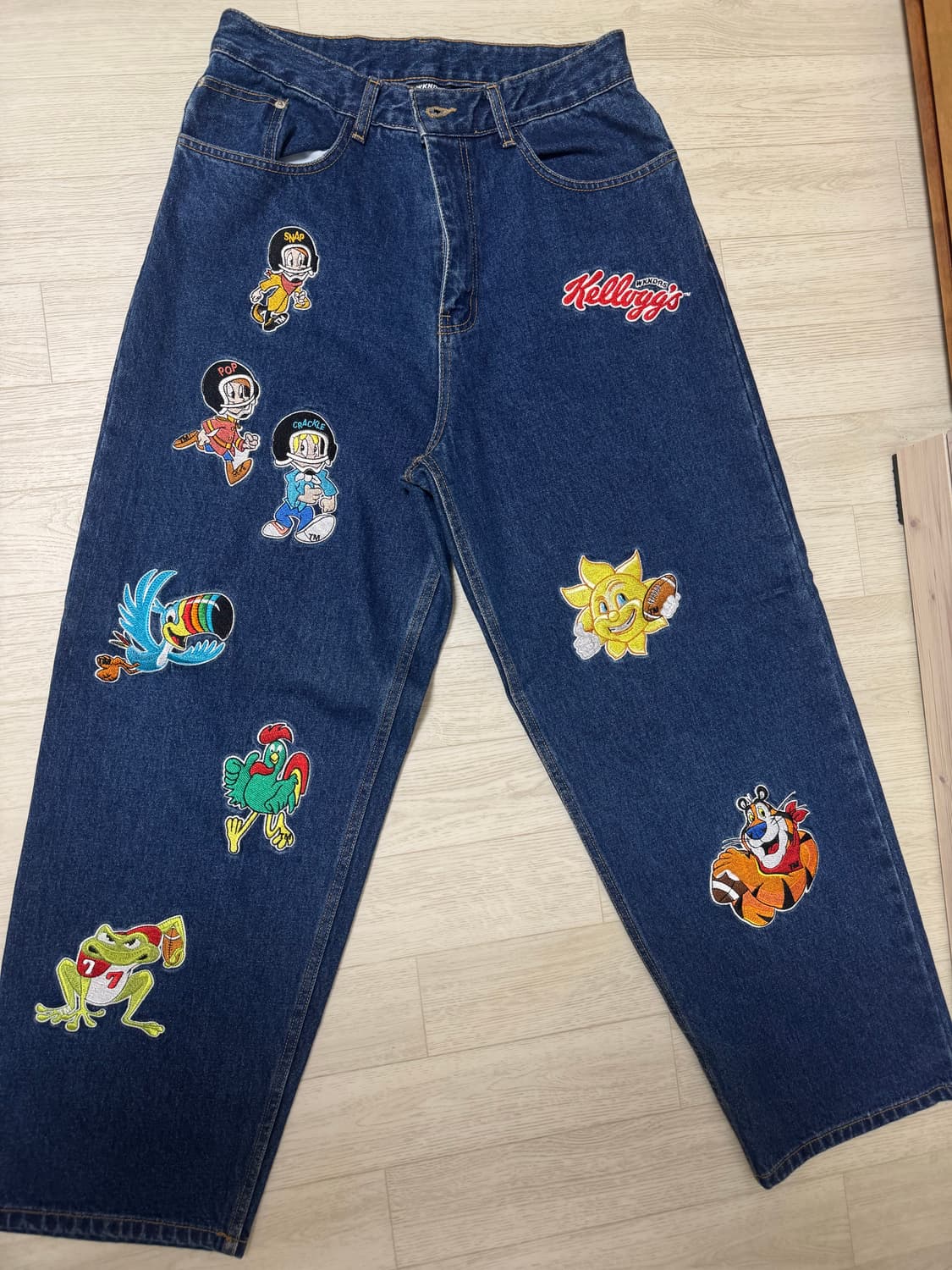 위캔더스 켈로그 데님팬츠 상품이미지1