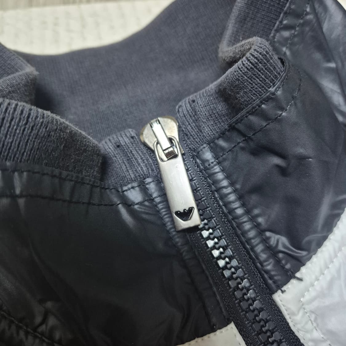 [올드명품🔥] 엠포리오 아르마니 화이트 라인 나일론 자켓 상품이미지3