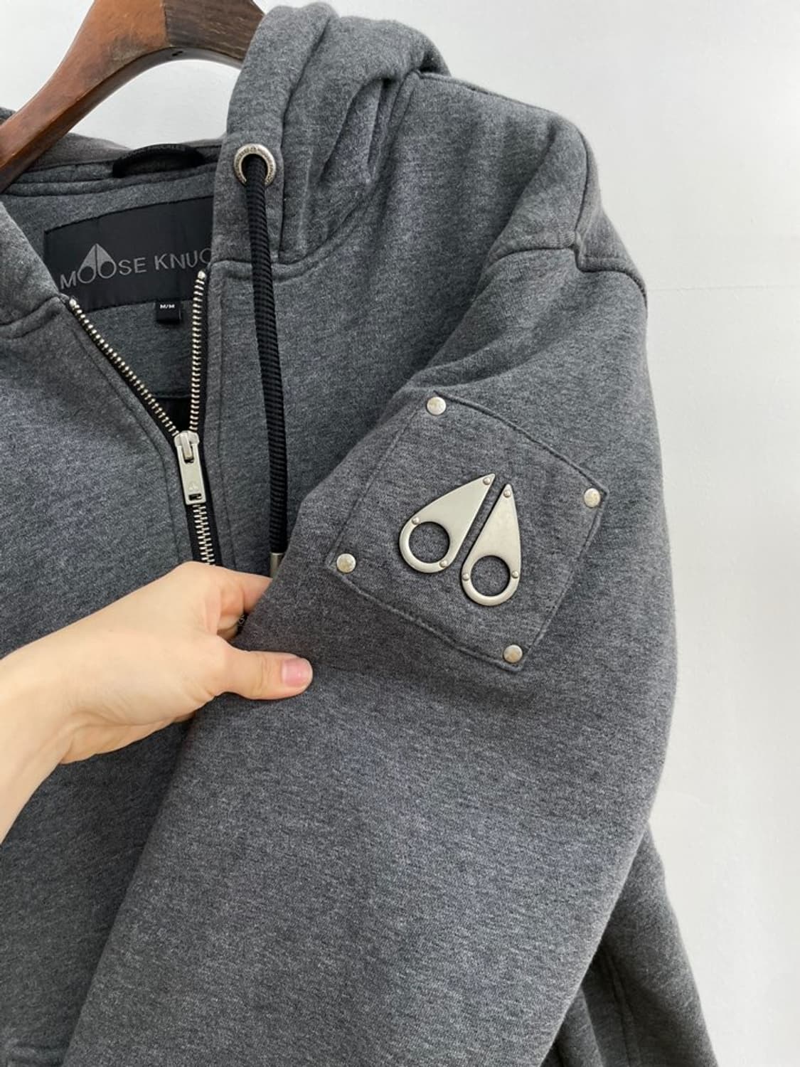 무스너클 매장판 정품 21년 버니스웨터 그레이 상품이미지7