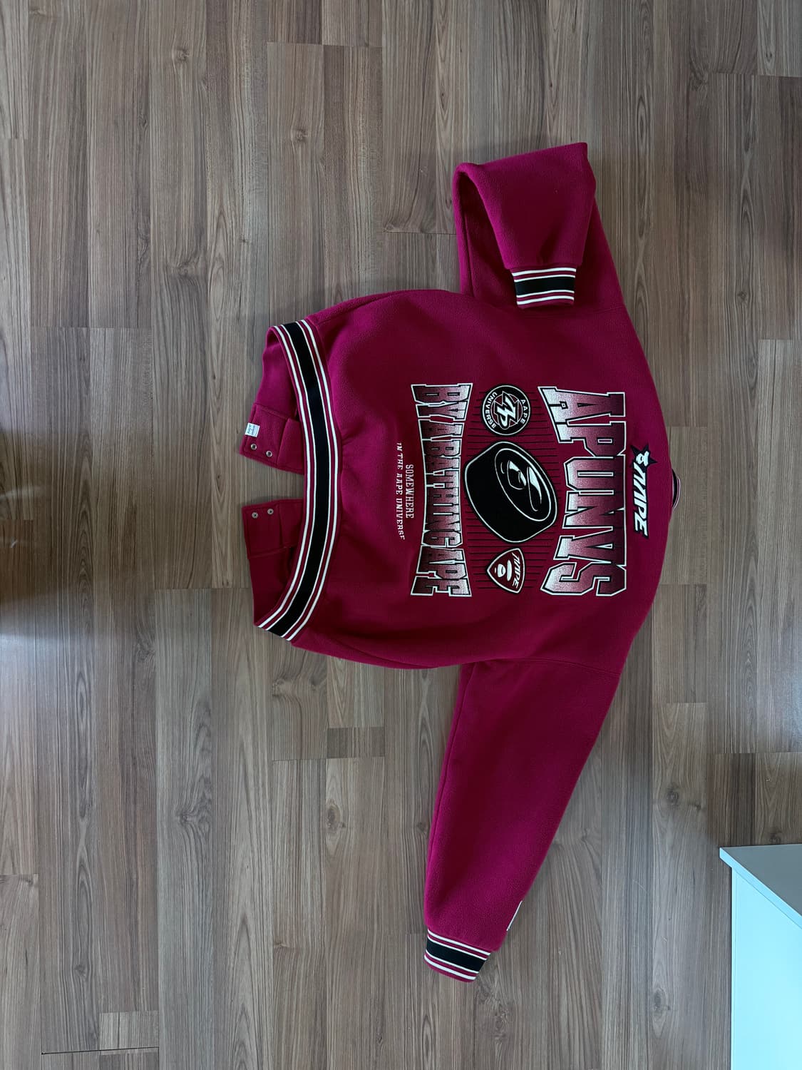 에이프 바시티 자켓 L (레드) 상품이미지2