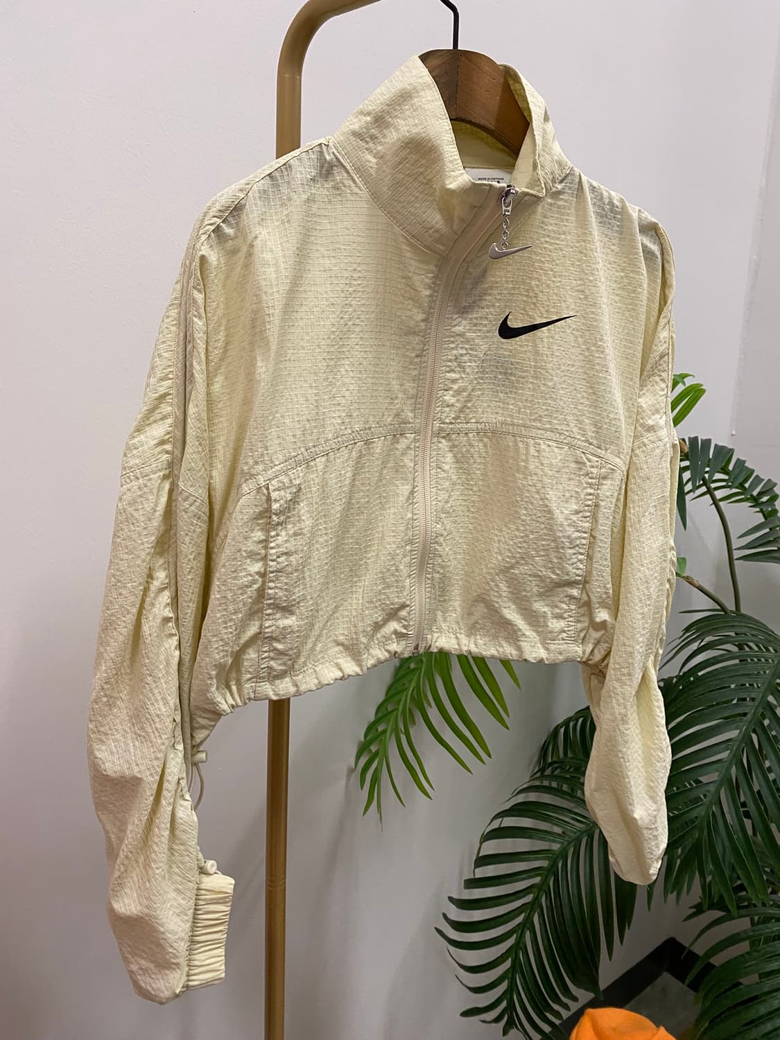 나이키 크롭 윈드스토퍼 상품이미지1