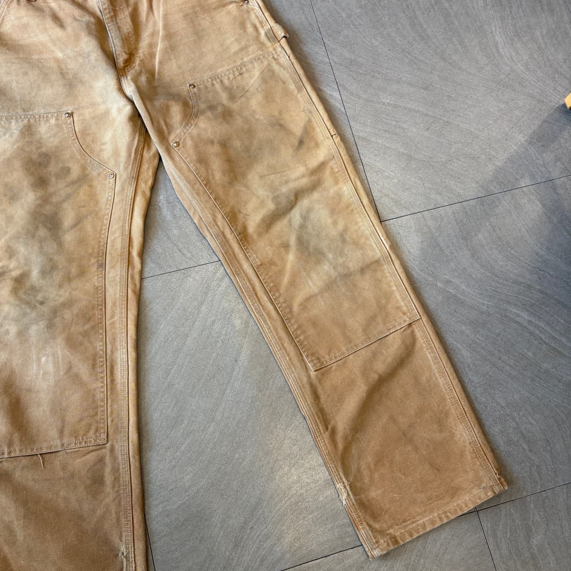 칼하트 미국 생산 브라운 더블니 팬츠 상품이미지4