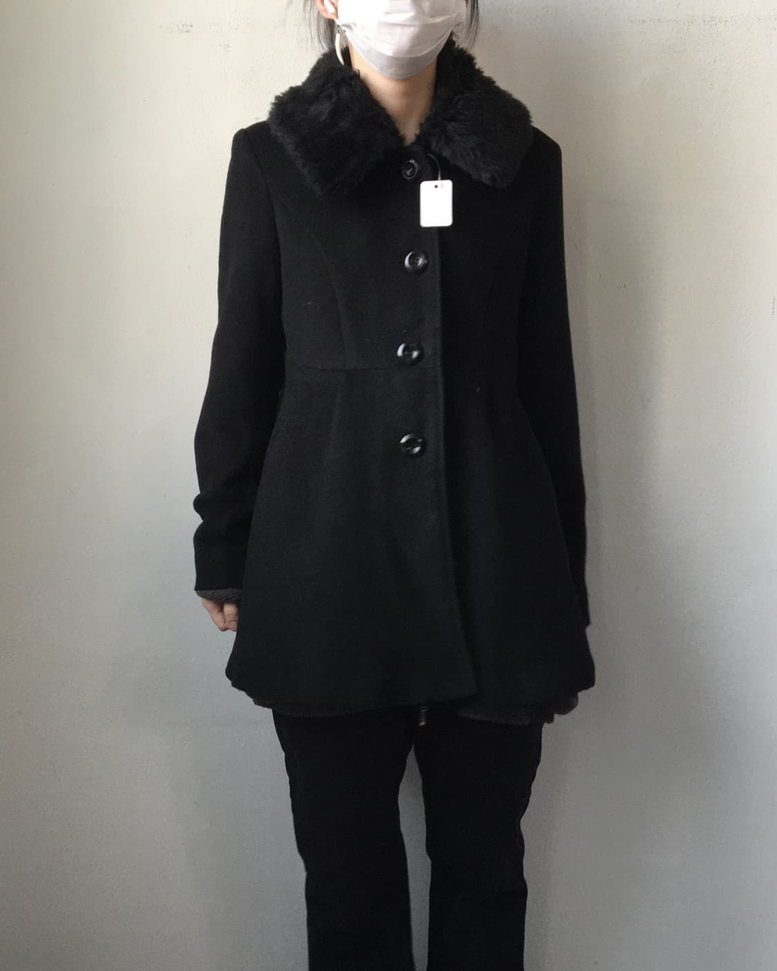 Fake fur collar point coat 상품이미지1