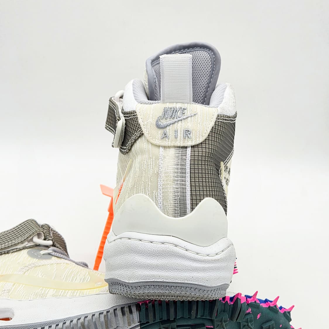 나이키 x 오프화이트 에어포스 1 미드 SP 화이트 (280) 상품이미지2