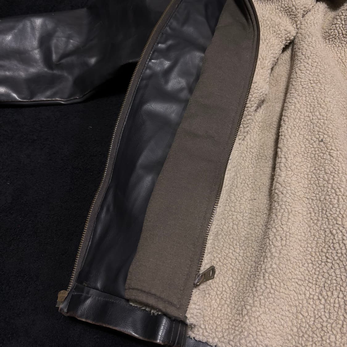 L 리바이스 블랙 후드레이어드 쉐르파 레더자켓 상품이미지9