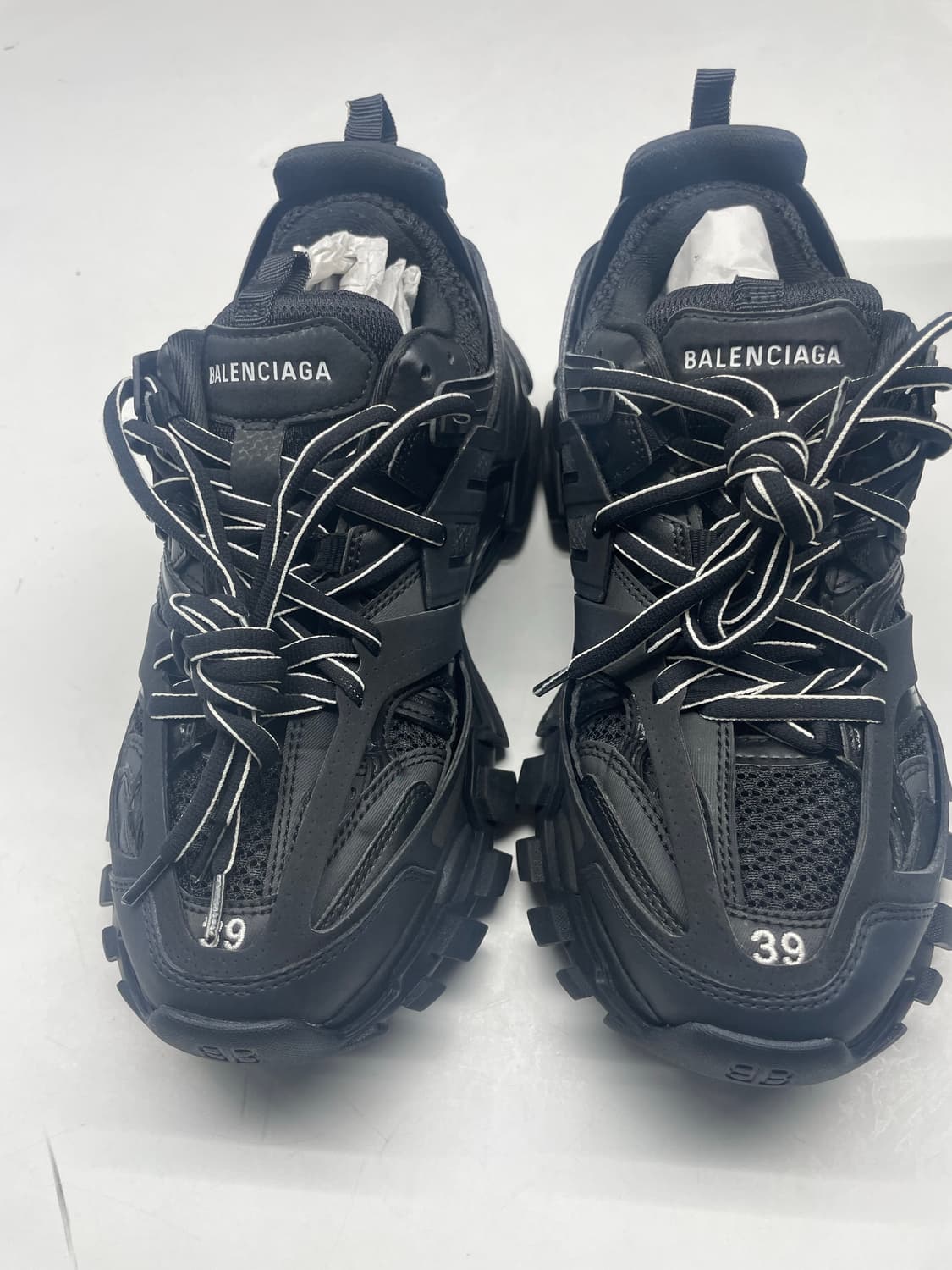 발렌시아가 트랙슈즈 트리플 블랙 상품이미지1