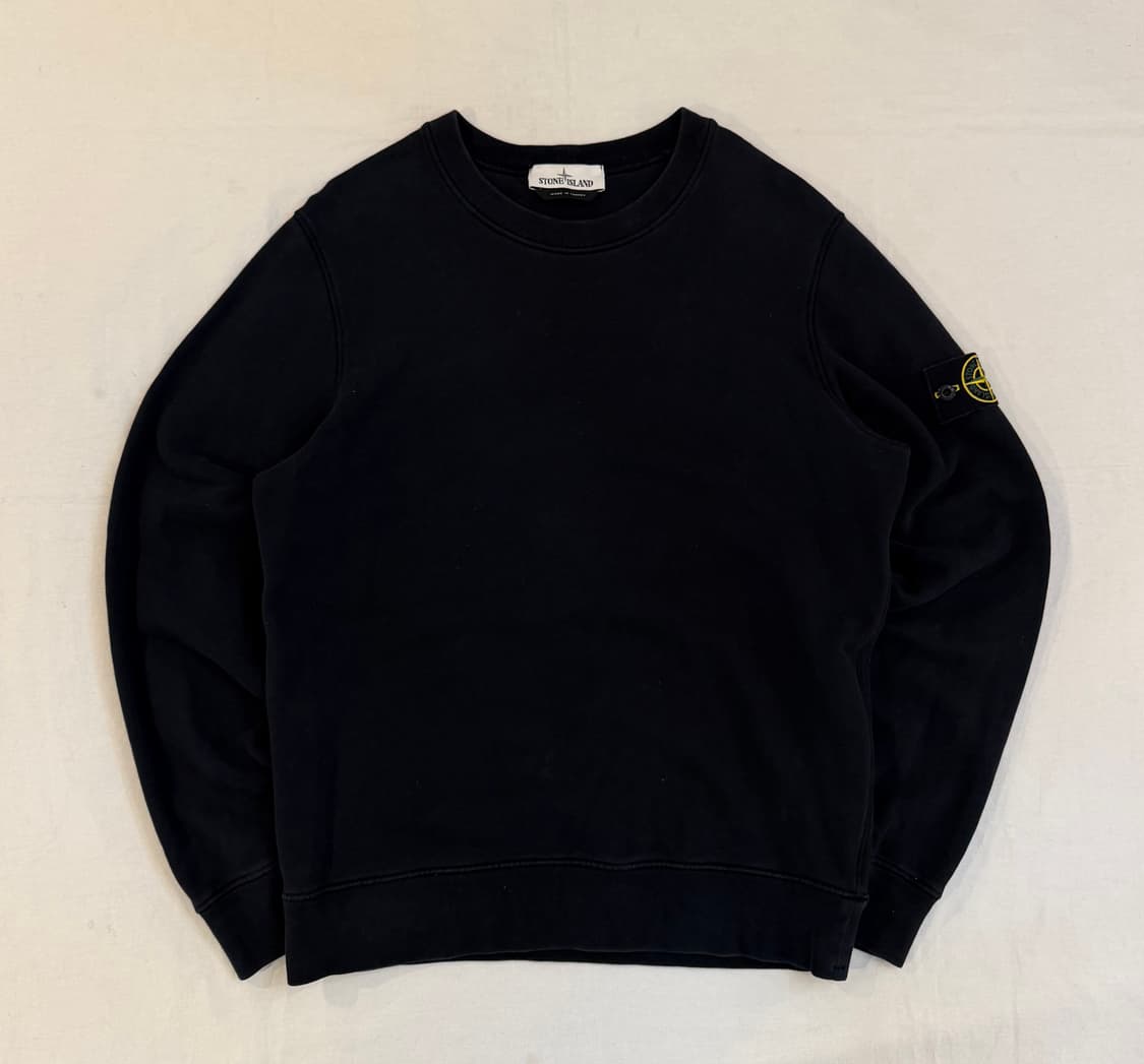 스톤아일랜드 21FW 와펜 맨투맨 블랙 상품이미지1