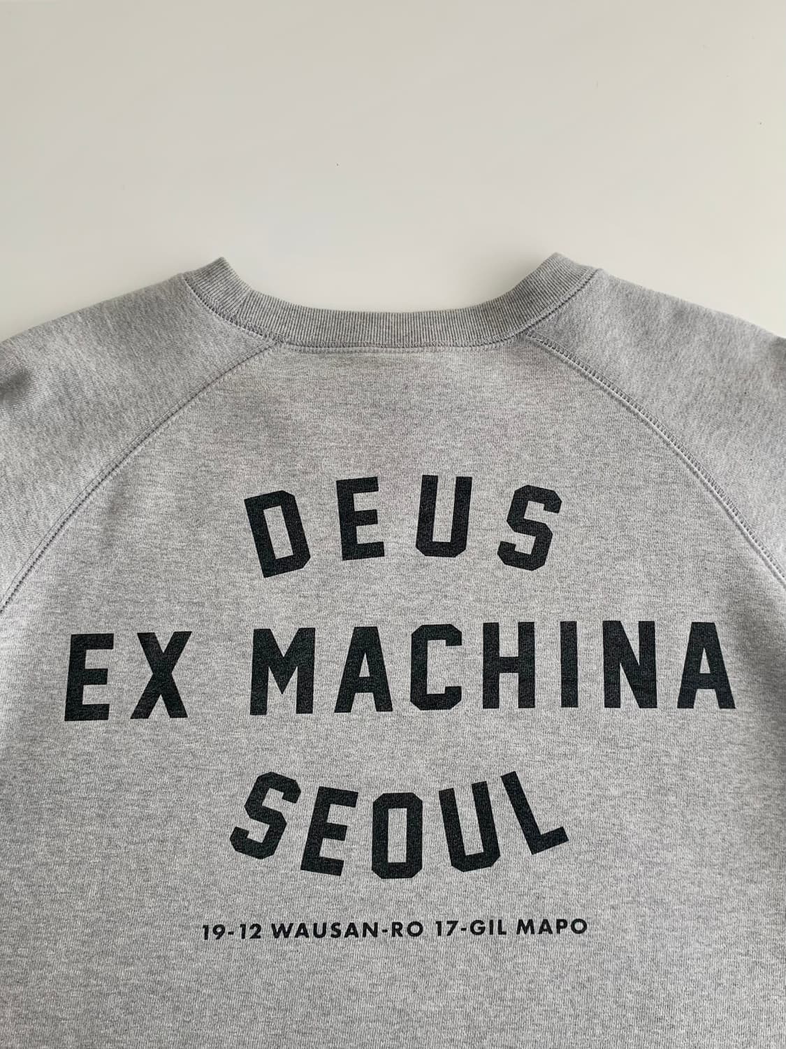 Deus 데우스 서울 어드레스 맨투맨  상품이미지1