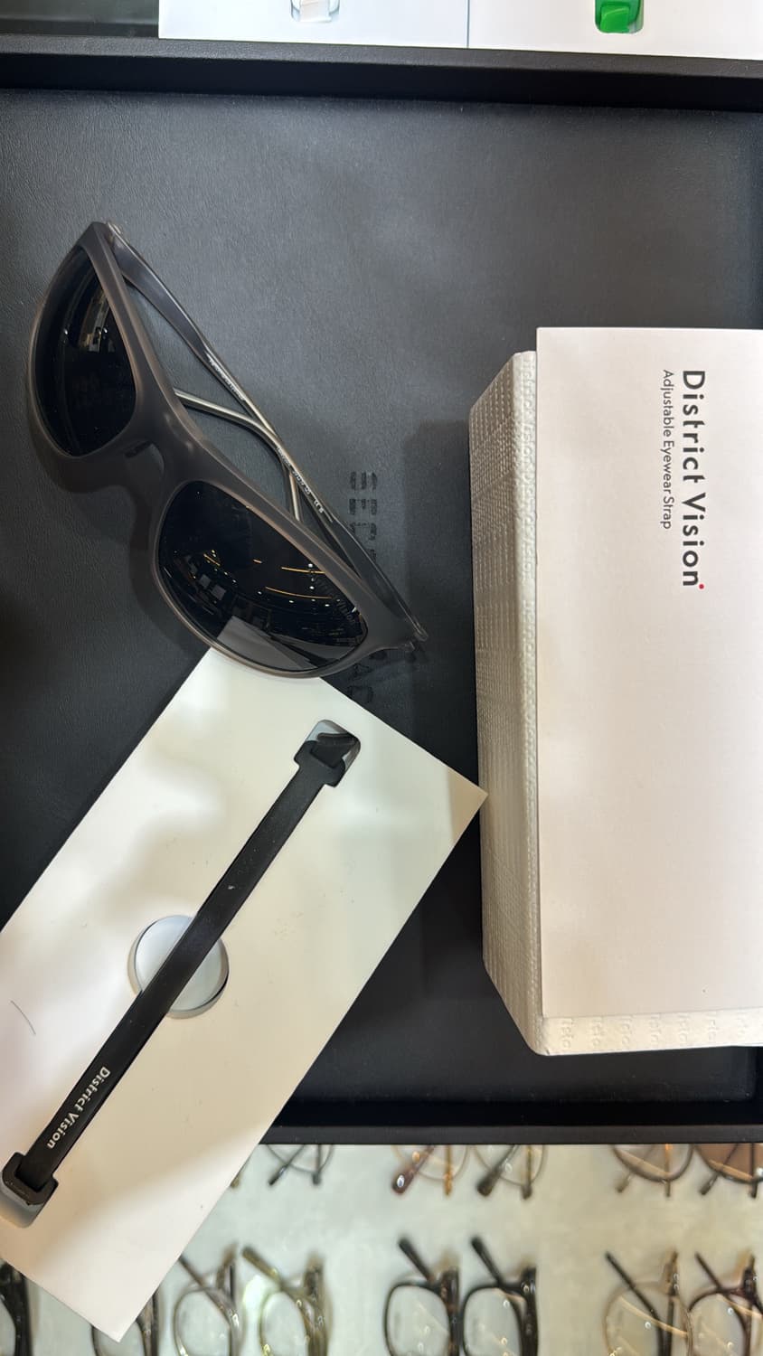 디스트릭트비전 타케요시 그레이 상품이미지1