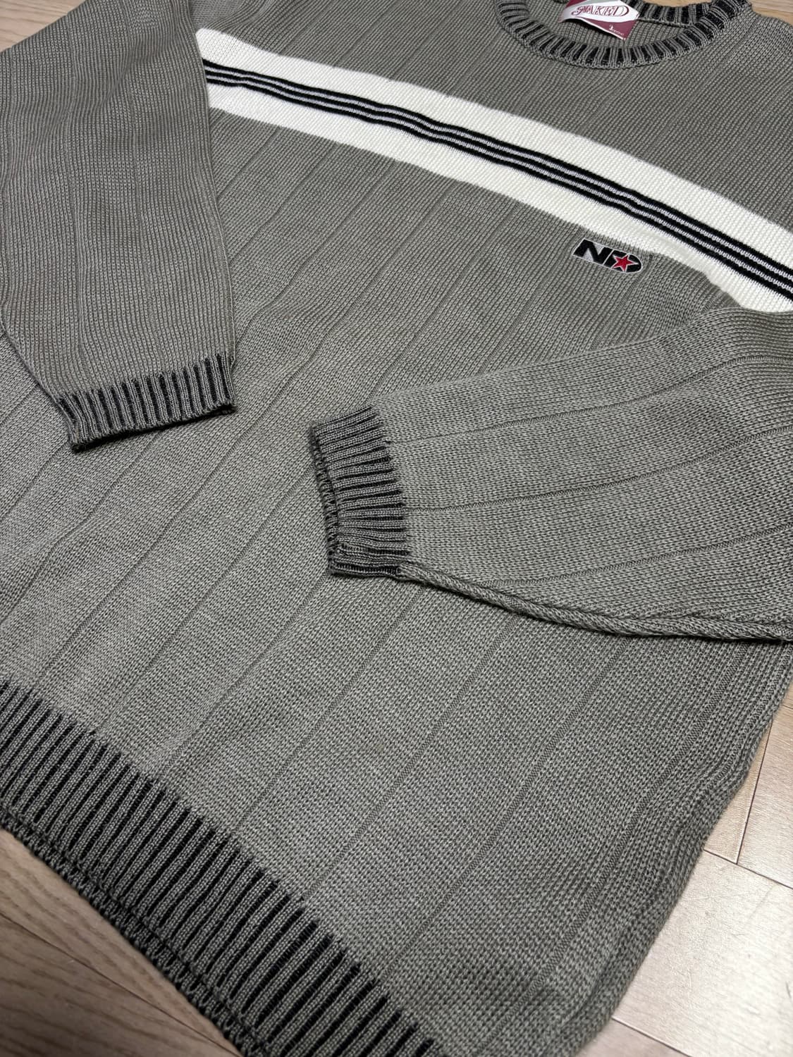 Naked Japan 스트라이프 니트 스웨터 상품이미지6