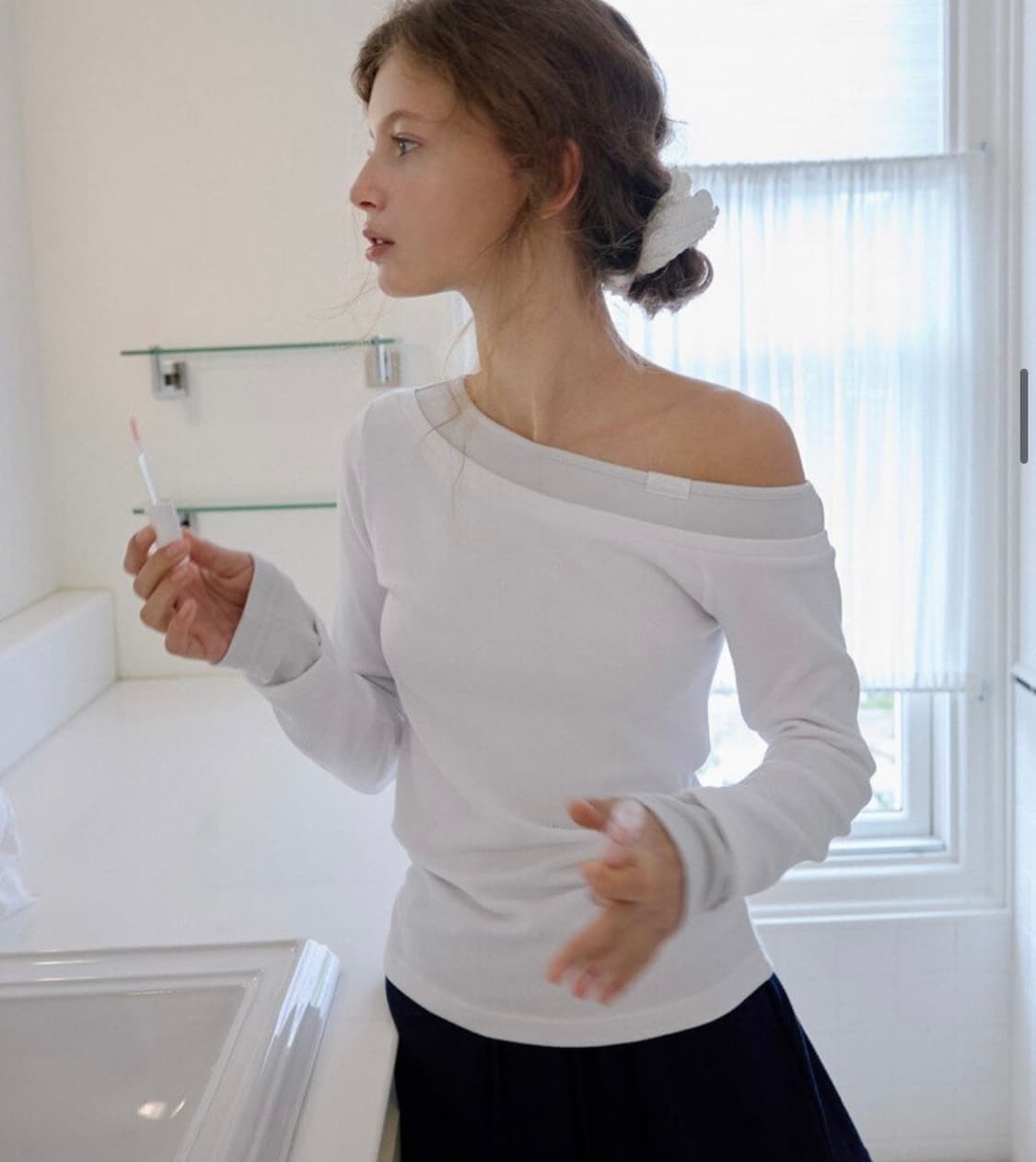 레터프롬문 레이어드 원숄더 티셔츠 상품이미지1