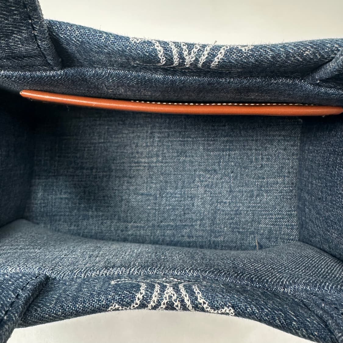 셀린느 스몰 카바스 타이스 트리오페 데님 토트백  상품이미지7