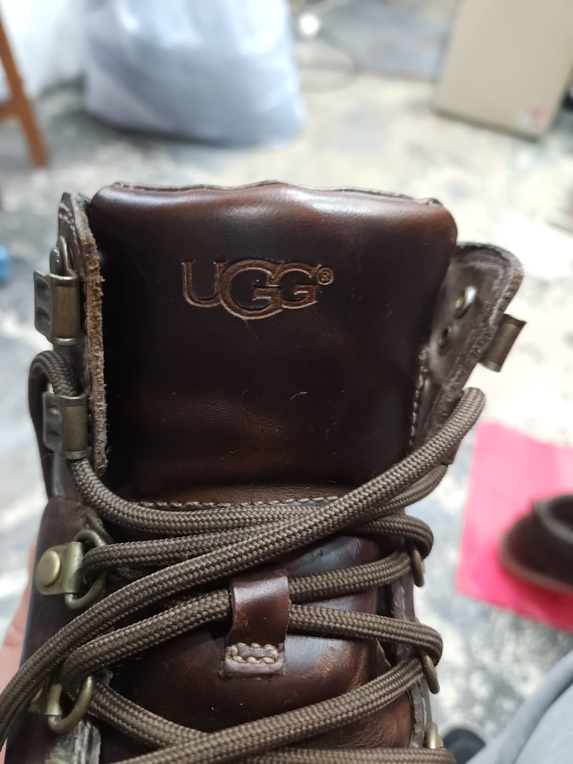 어그 ugg 카풀린 레더부츠 260mm

 상품이미지6