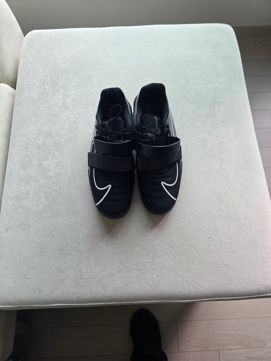 로말레오4 블랙 8.5 상품이미지1