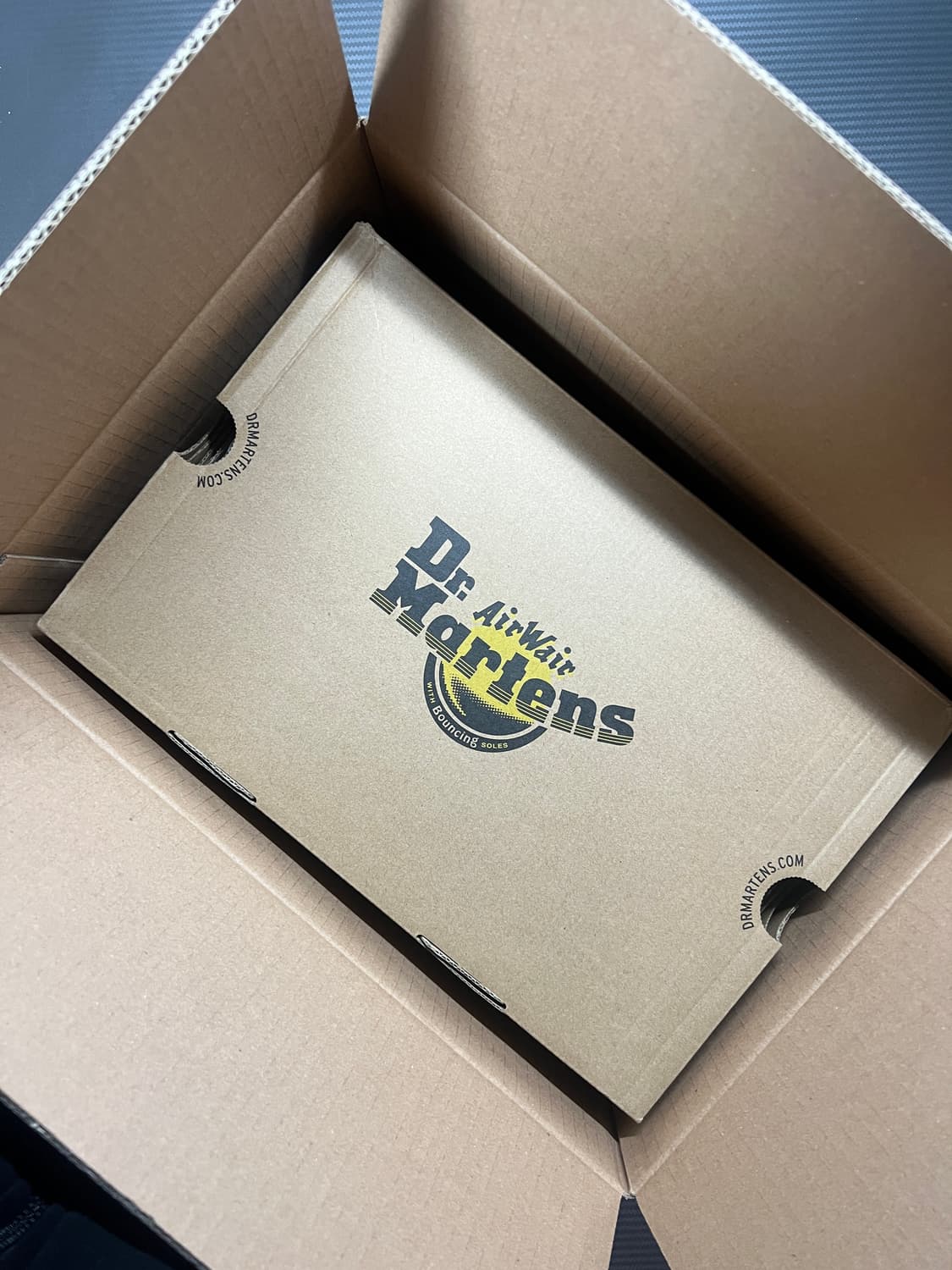 닥터마틴 1461 크레이지홀스 다크브라운 280 (UK9) 상품이미지7