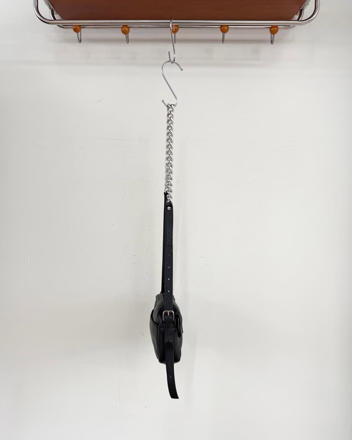 엠엠식스 블랙 체인스트랩 크로스 바디 백 상품이미지5